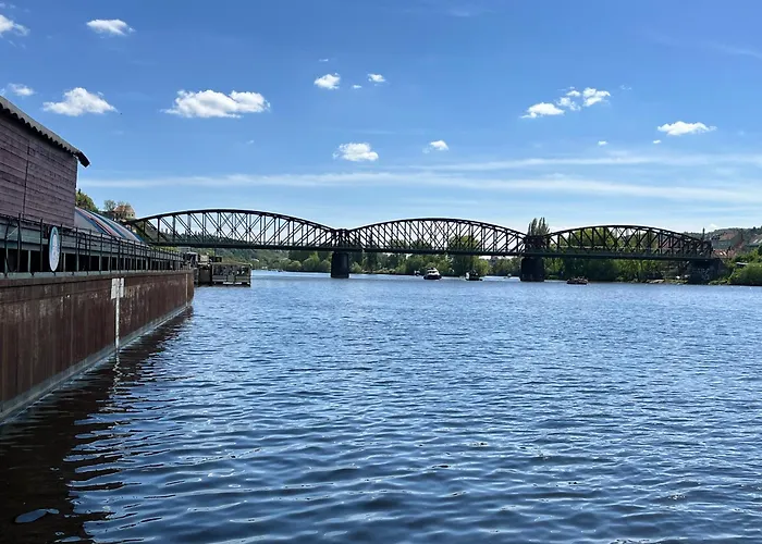 Lejlighed By The River Prag