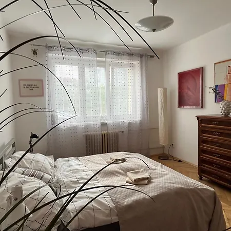 By The River * פראג